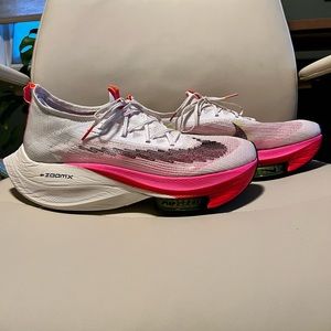 Nike Air Zoom Alphafly NEXT% Flyknit